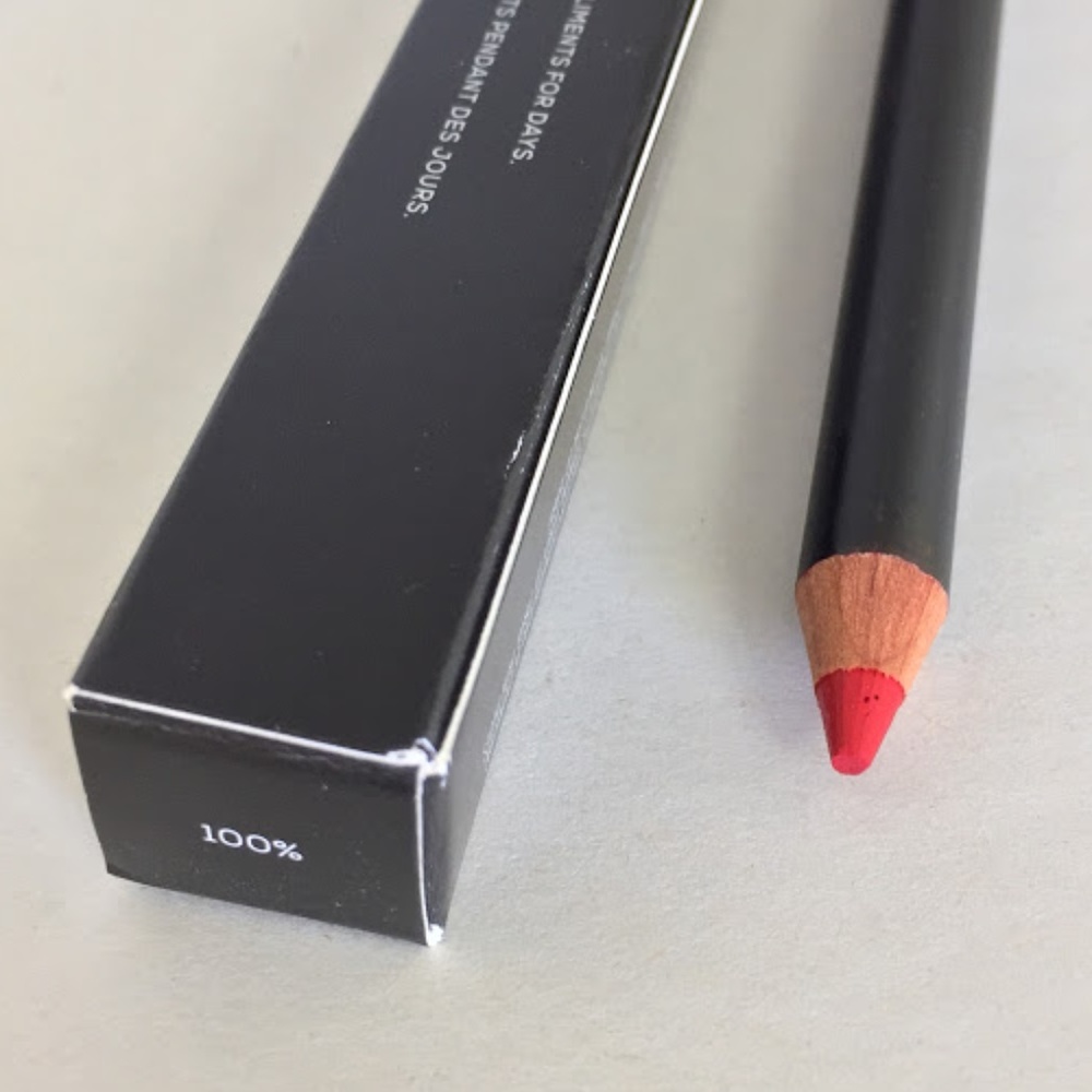 🌈 3 for $15 🌈 NEW bareMinerals lipliner color: 100% (cherry red) NIB